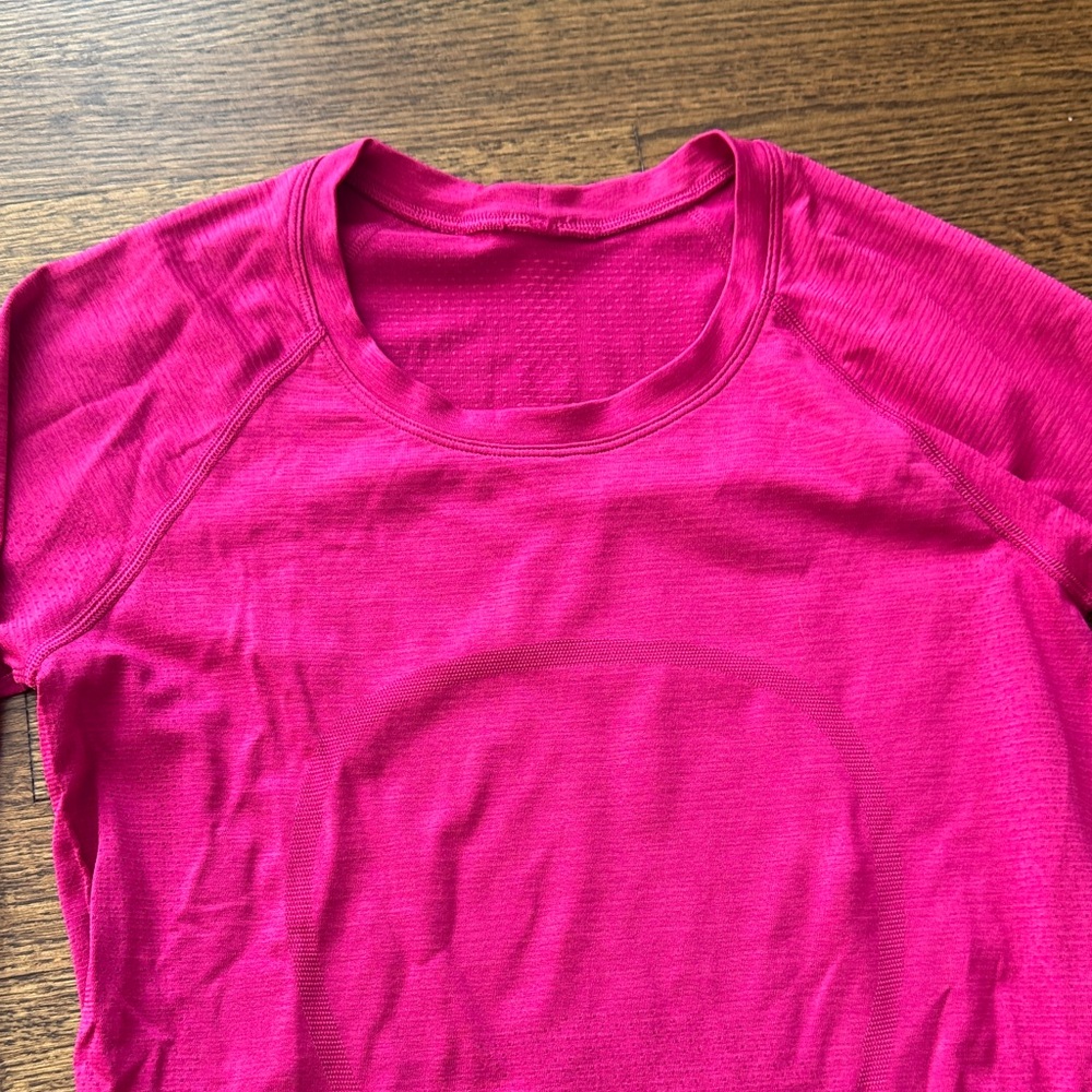 Lululemon Swiftly Tech 2.0 Long Sleeve Top - size 6 - Picture 3 of 4